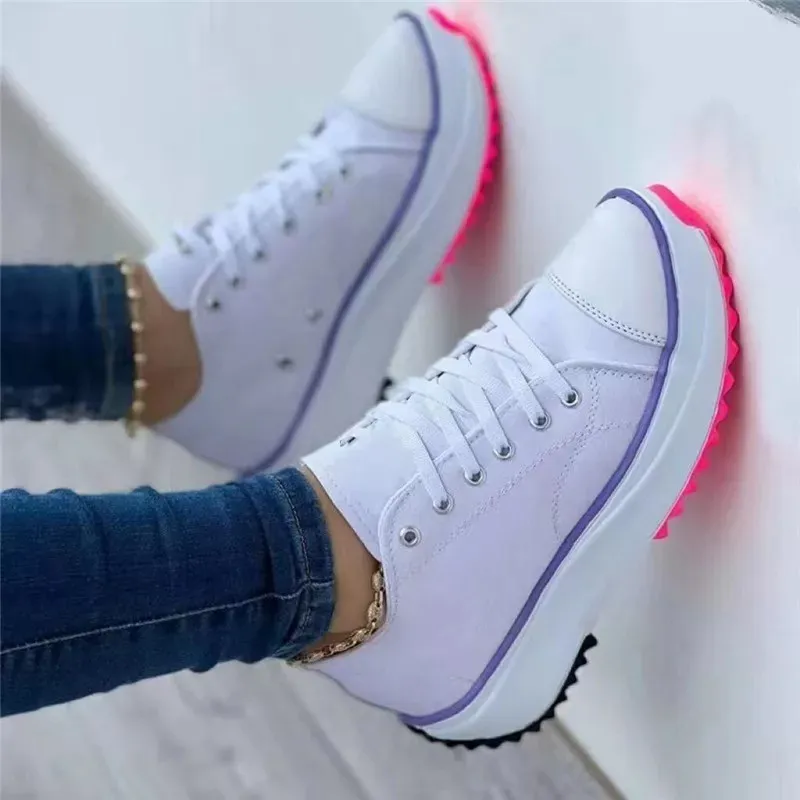 Women's Graphic Canvas Sneaker - đánh giá và giá Vans Shoes Old Skool